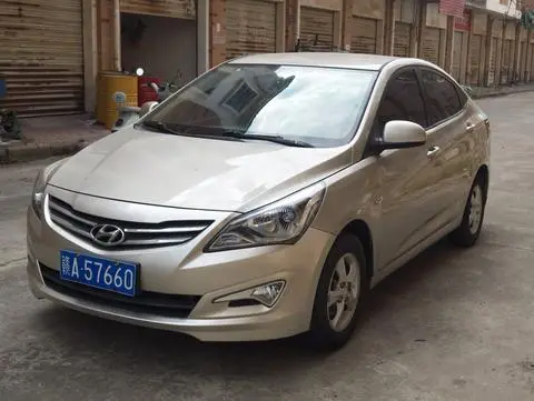 Hyundai Reina 2014 — фото 1