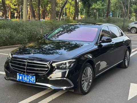 Mercedes-Benz E-Class 2023 — фото 1