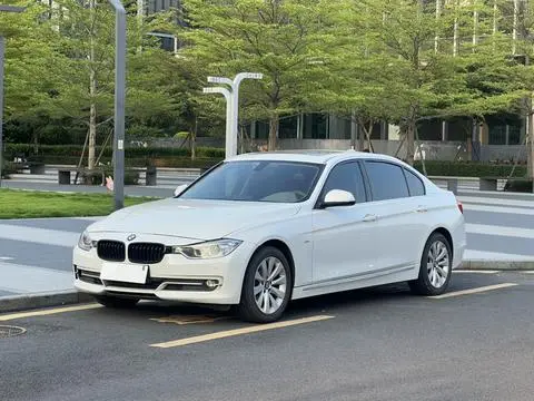 BMW 3 Series 2013 — фото 1