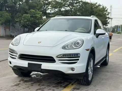 Porsche Cayenne 2012 — фото 1