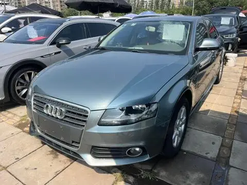Audi A4L 2011