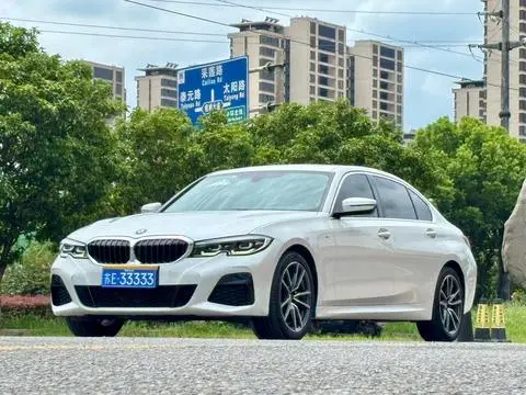 BMW 3 Series 2021 — фото 1