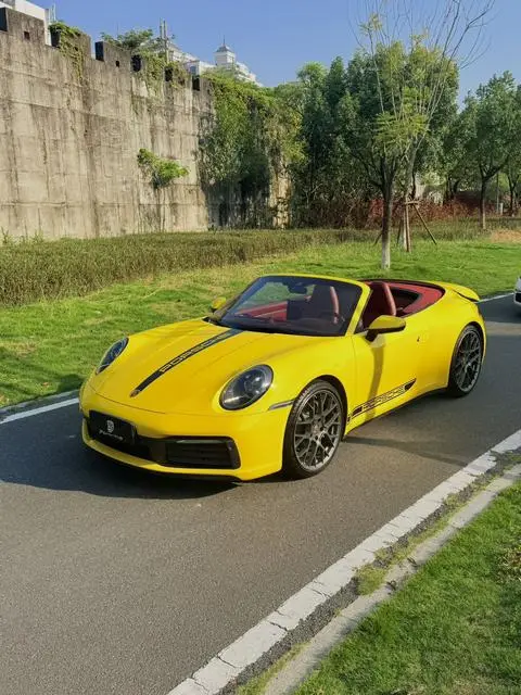 Porsche 911 2023