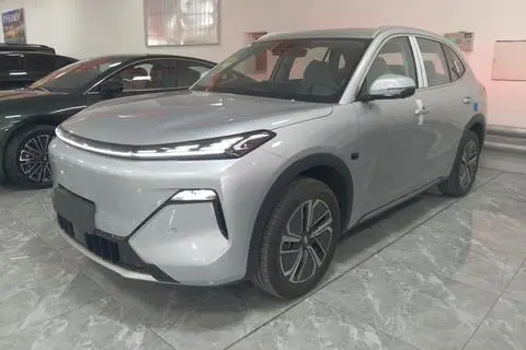 Geely 星舰7 EM-i 2026 — фото 1