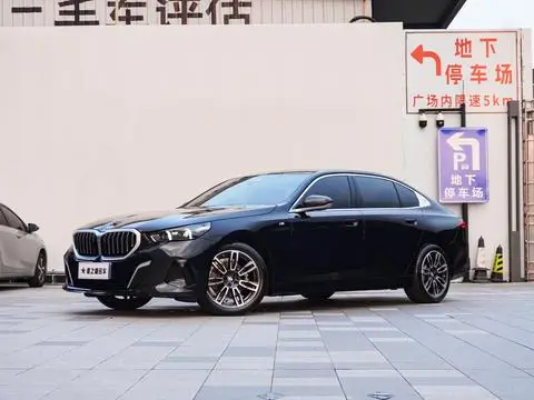 BMW 5 Series 2024