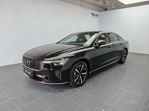 Volvo S90 2026