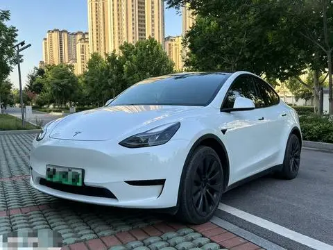 Tesla Model Y 2022 — фото 1