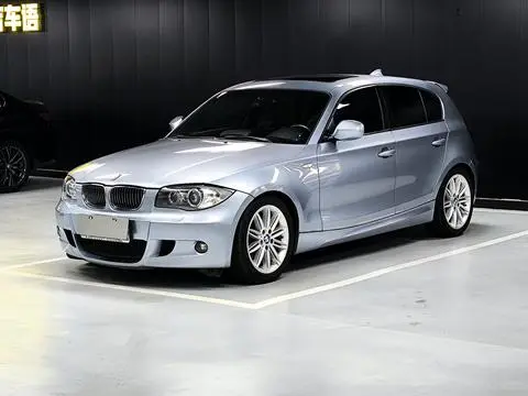 BMW 1 Series 2010 — фото 1