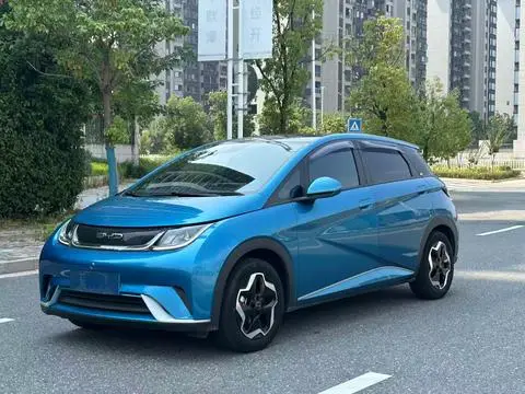 BYD Dolphin 2021 — фото 1
