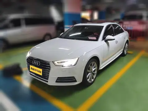 Audi A4L 2017 — фото 1