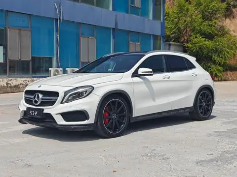 Mercedes-Benz GLA AMG 2015