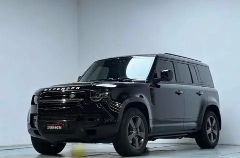 Land Rover 卫士 2025 — фото 1