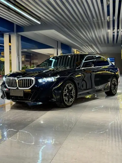 BMW 5 Series 2025