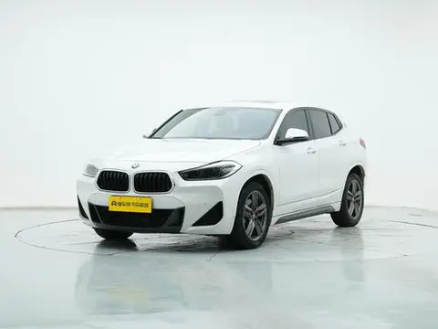 BMW X2 2022 — фото 1