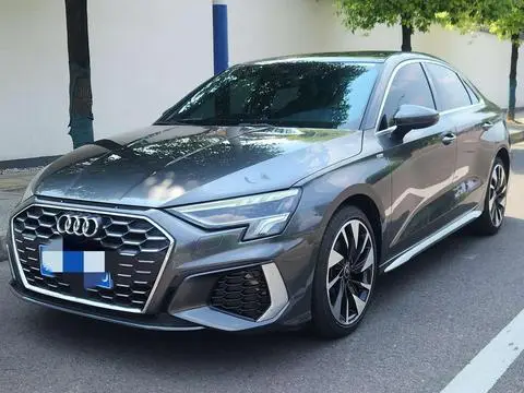 Audi A3 2023 — фото 1