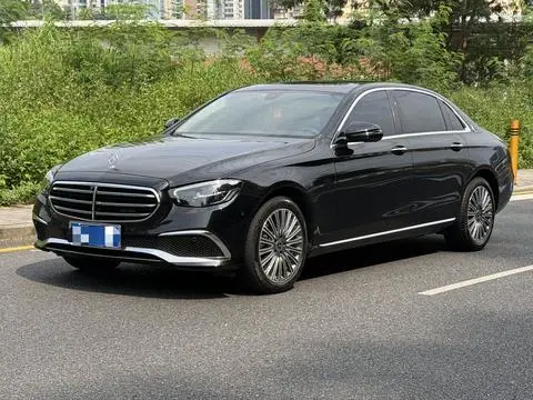 Mercedes-Benz E-Class 2023 — фото 1