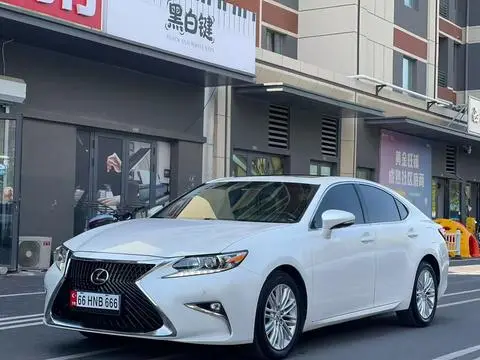 Lexus ES 2015