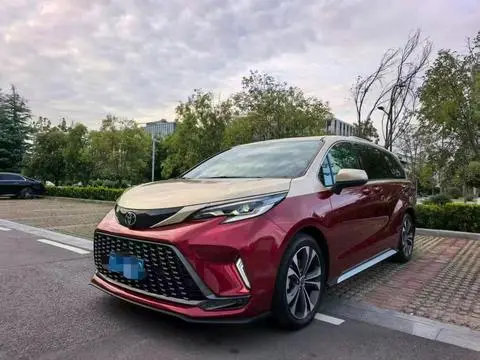 Toyota Granvia 2024