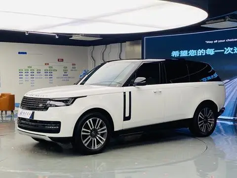 Land Rover 揽胜 2024 — фото 1