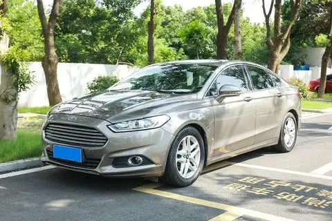 Ford 蒙迪欧 2013