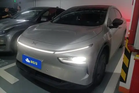 XPeng 小鹏G7 2025