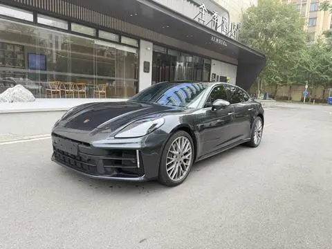 Porsche Panamera 2024
