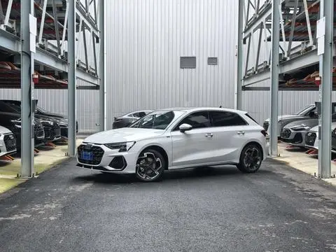 Audi A3 2026 — фото 1