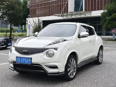 Infiniti ESQ 2014