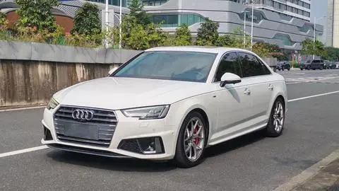 Audi A4L 2019