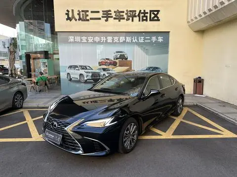 Lexus ES 2026