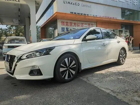 Nissan Teana 2021