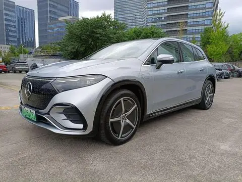 Mercedes-Benz EQS SUV 2023
