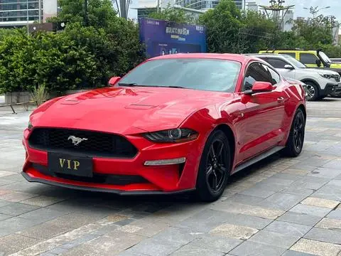 Ford Mustang 2018 — фото 1