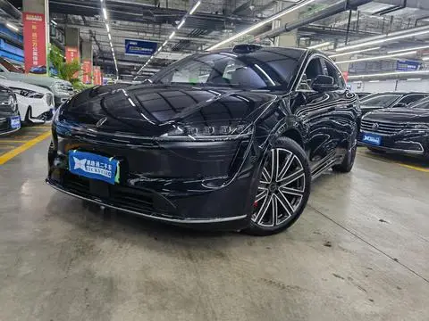 Luxeed R7 2025
