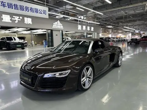 Audi R8 2014