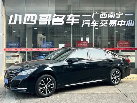 Toyota Crown 2018