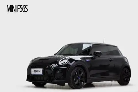 MINI MINI 2023
