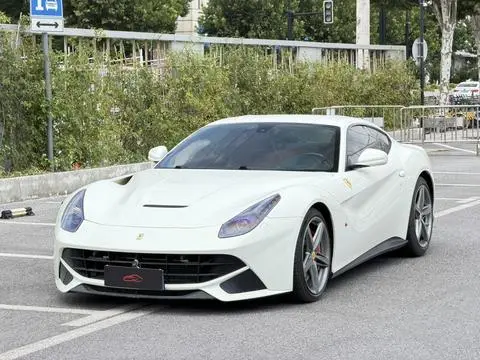 Ferrari F12berlinetta 2013