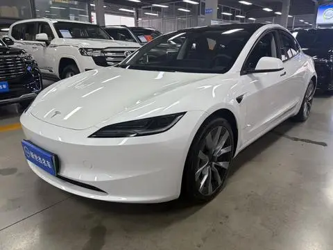 Tesla Model 3 2023