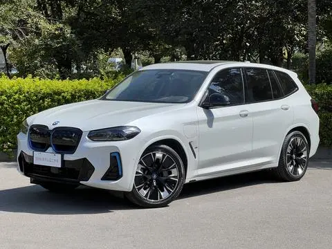 BMW iX3 2022
