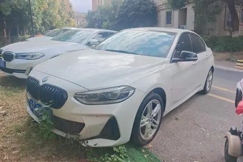 BMW 1 Series 2021