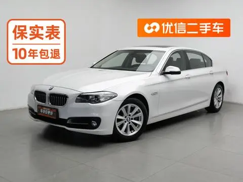 BMW 5 Series 2017 — фото 1