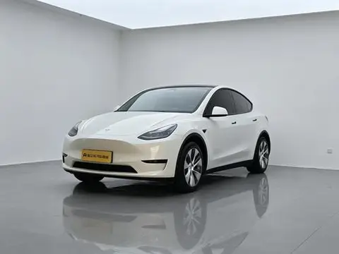 Tesla Model Y 2022 — фото 1