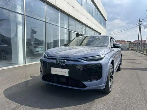 Audi Q6L Sportback e-tron 2026