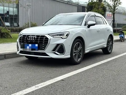 Audi Q3 2022