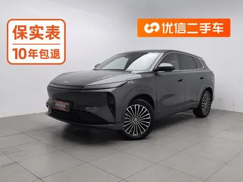 Dongfeng L8 PHEV 2025