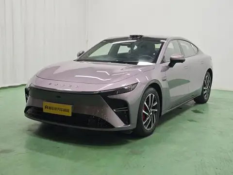 Exeed ES 2025
