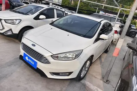 Ford Focus 2015 — фото 1