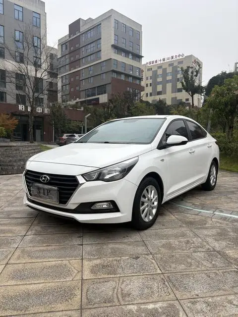 Hyundai 悦纳 2016