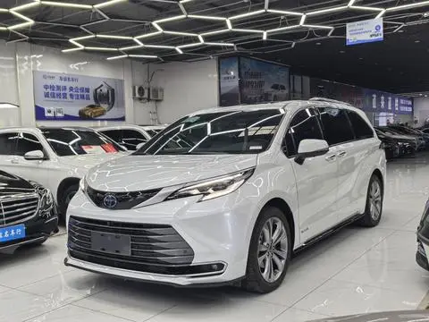 Toyota 赛那 2021